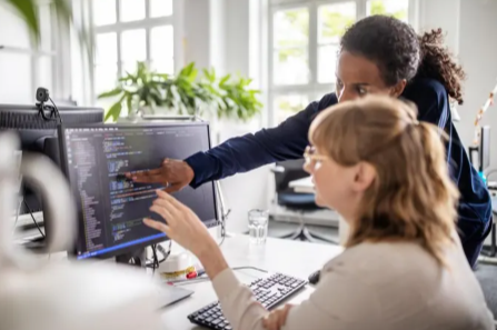The Benefits of Using Open Source Software